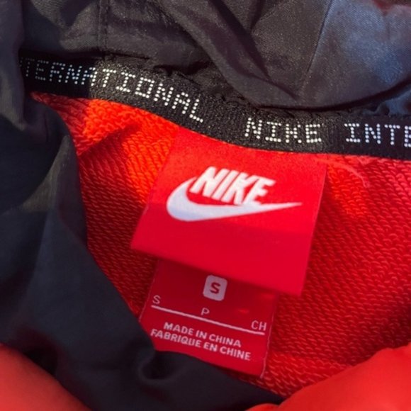 Nike International Small Redish Orange Hoddie - Picture 4 of 5
